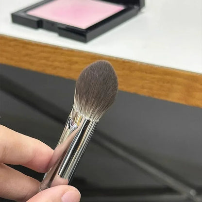 1/2PCS Broskvové srdce Broskvový kartáč malé ploché precizní kartáček na prášek, krém a tekuté Blush